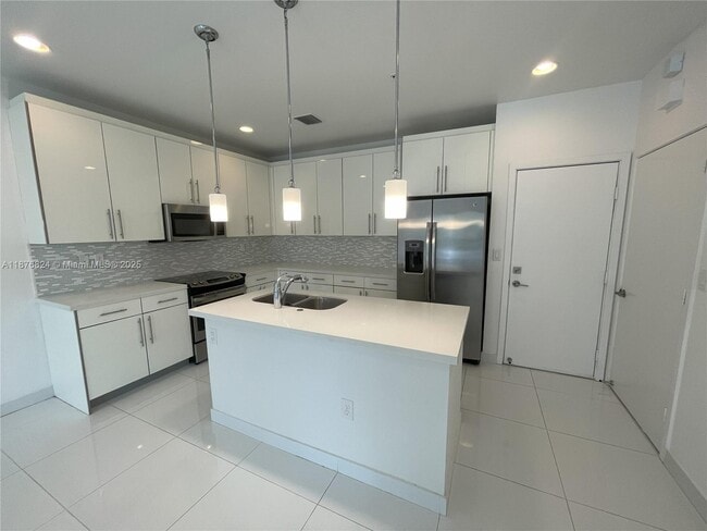 Photo - 2621 NE 212th Terrace