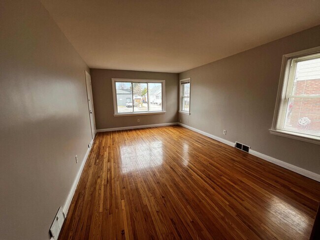 Photo - 381 Nelson St Unit 1 - main