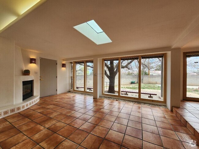 Building Photo - 1114 Camino Consuelo Rental