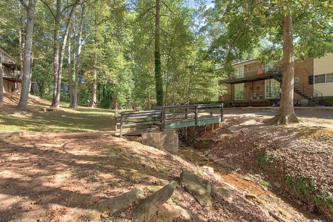 Photo - Mitchell`s Park Apartments