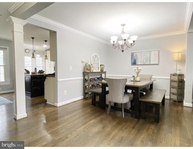 Photo - 7404-7404 Heatherfield Ln