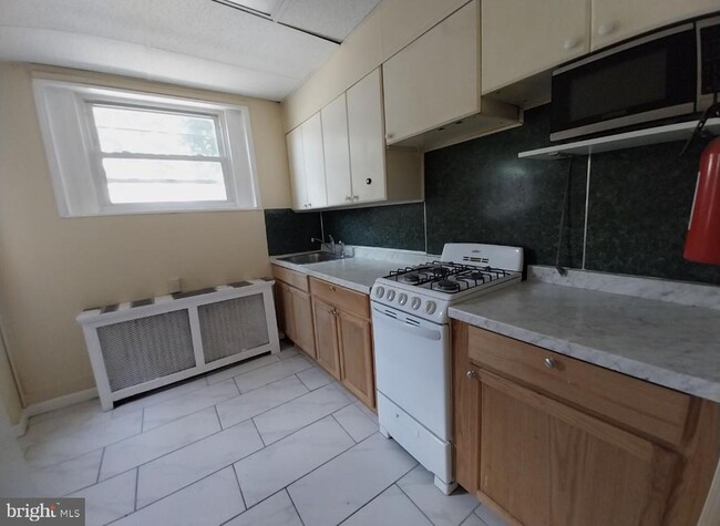 Photo - 819 Kimball St