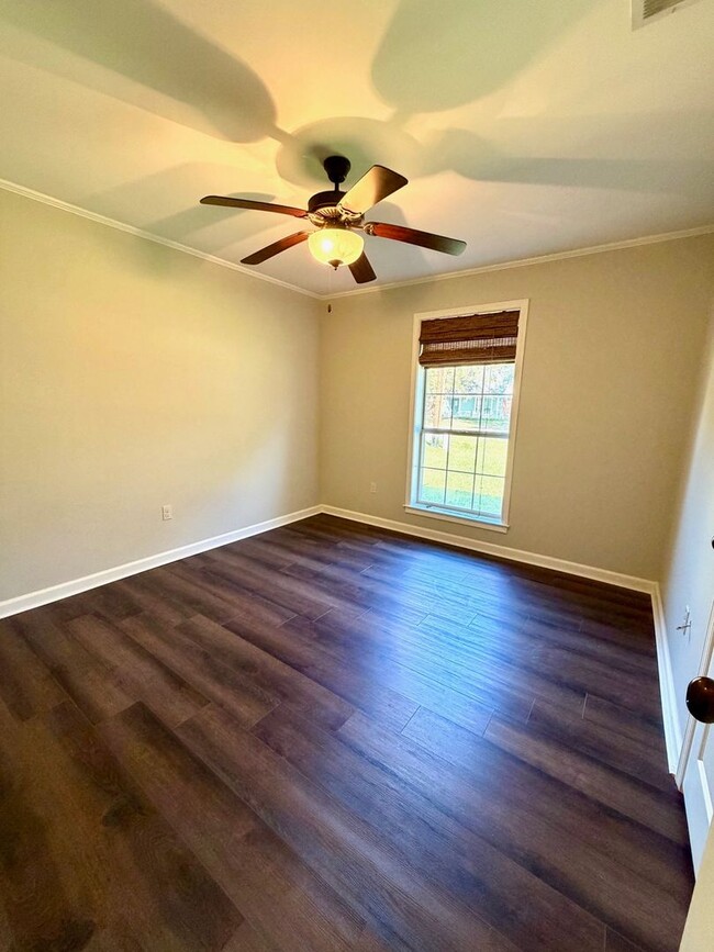 Photo - 18277 Autumn View Dr