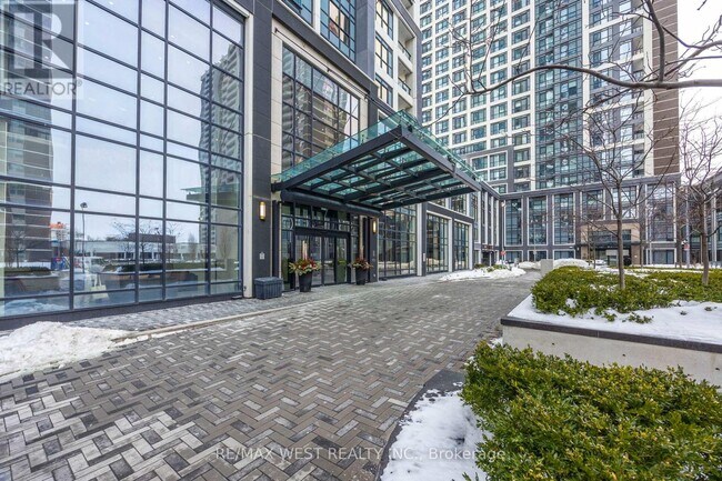 Photo - 7 Mabelle Ave Unité 1401