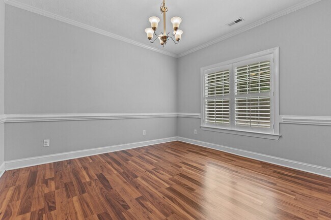 Photo - 768 Riverbirch Dr