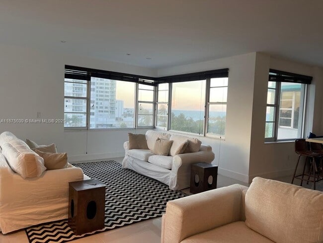 Photo - 5255 Collins Ave Unit 4G