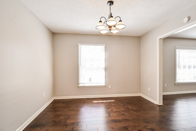 Photo - 1790 Malabar Dr