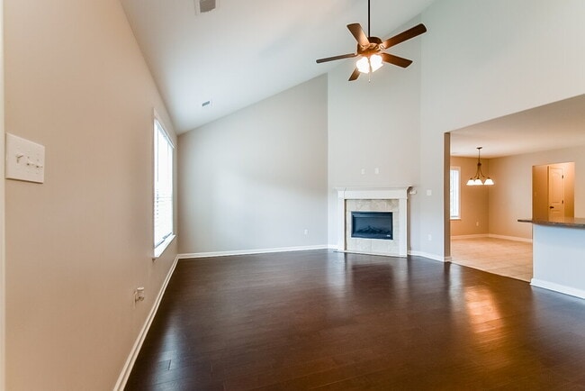 Photo - 7553 Glen Laurel Way