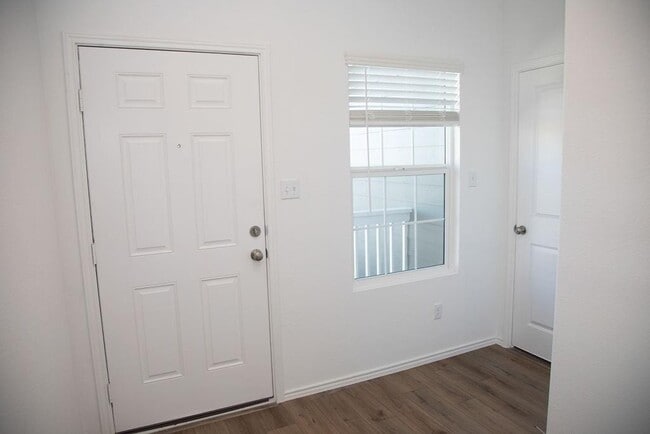 Photo - 1127 Catfish Ln