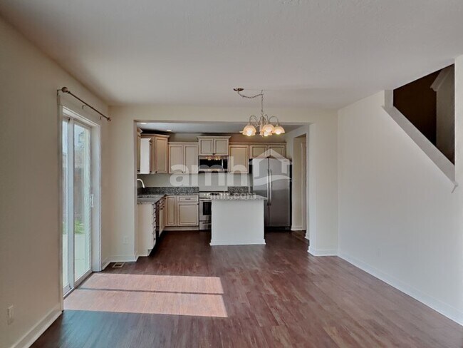 Photo - 10647 Avalon St