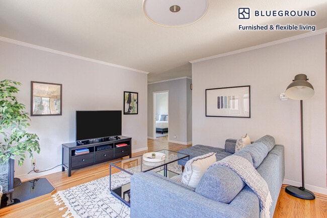 Photo - 657 Grand Ave