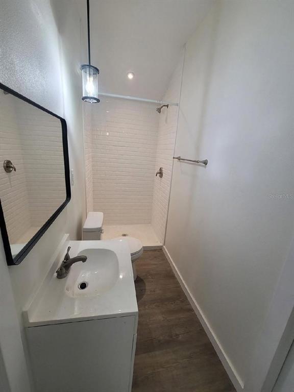 Photo - 212 Broad St