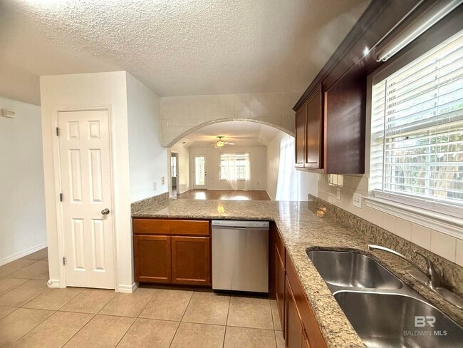 Photo - 106 Northchase Ct