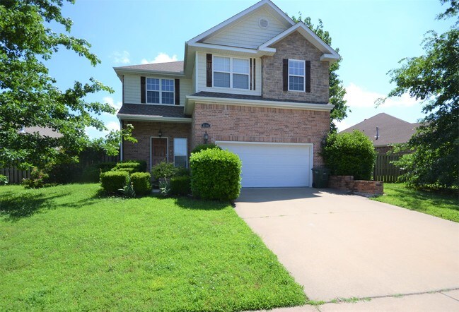 Building Photo - 1964 Batsford Dr