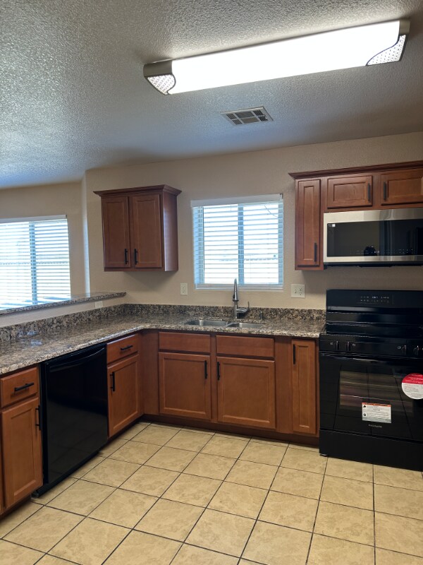 Photo - 6345 Reynolds Dr Unidad C-9