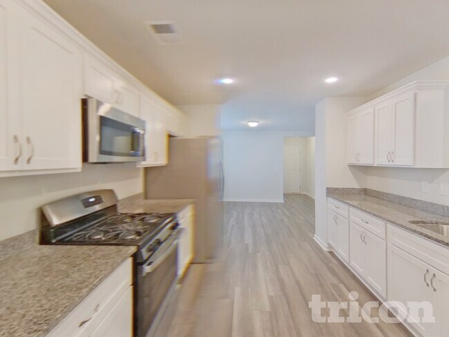 14 Chalet Ct