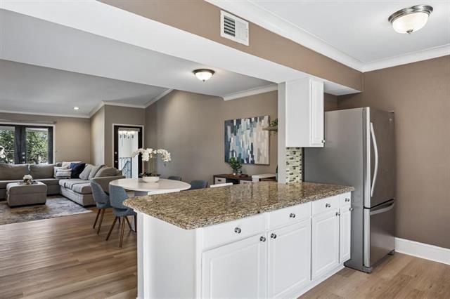 Photo - 7730 Meadow Rd Unidad 205