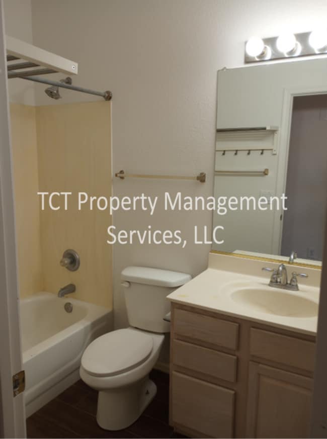 Photo - 3 Bed/2 Bath in Avondale