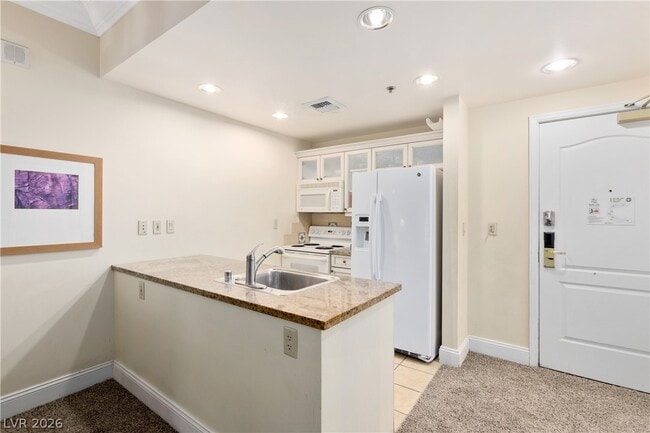 Photo - 30 Strada Di Villaggio Unit 133