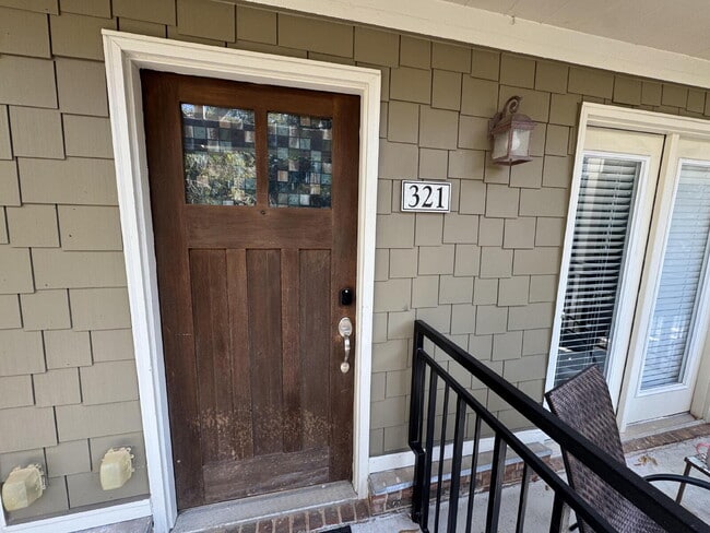 Building Photo - 2 bed/2 baths in Clemson, SC - Near CU Unit Apt. 321
