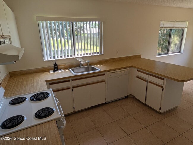 Photo - 1257 Lamplighter Dr NW