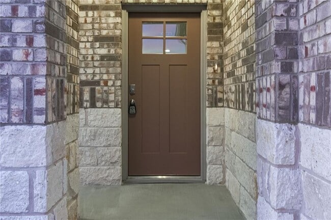 Photo - 309 Naset Dr