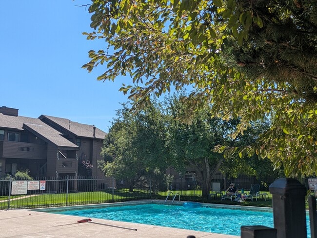 Building Photo - 3080 Capstan Way Unit Beautiful Condo