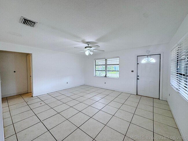 Photo - 202 SE 3rd Terrace Unit 1