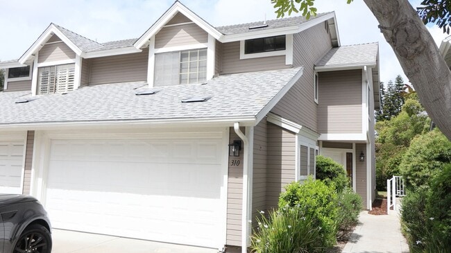 Building Photo - 3 bedrooms townhome in Chula Vista CA - Terranova Area