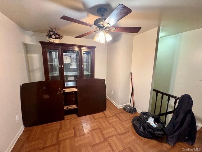 Photo - 1264 Metcalf Ave