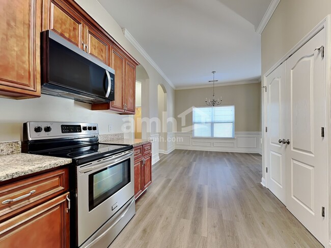 Photo - 515 Flat Rock Ter