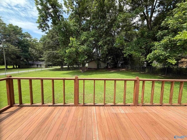 Photo - 507 Woodland St NW
