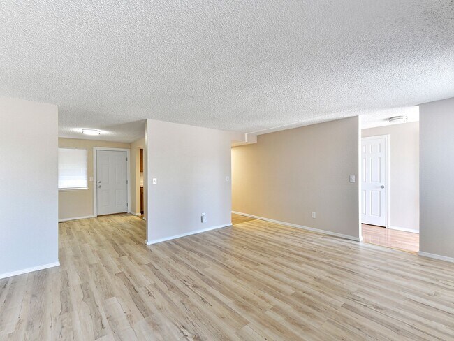 Photo - 46003Aa Unit A