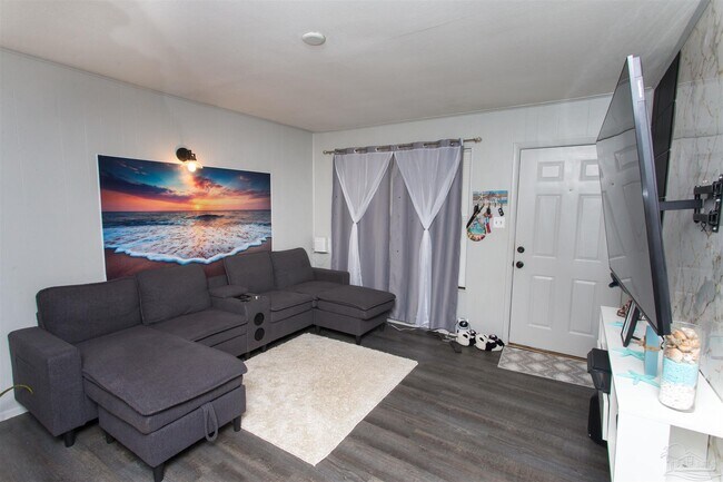 Photo - 925 Twinbrook Ave