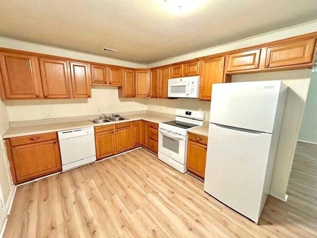 2433 Shepherd Dr NW