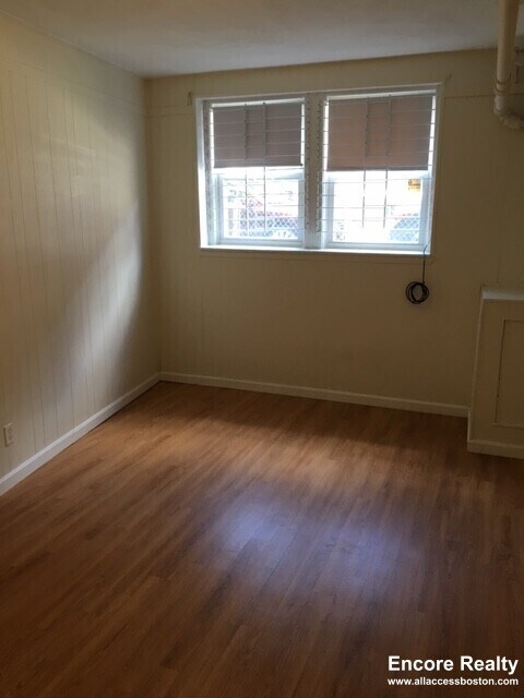 Photo - 119 Sutherland Rd