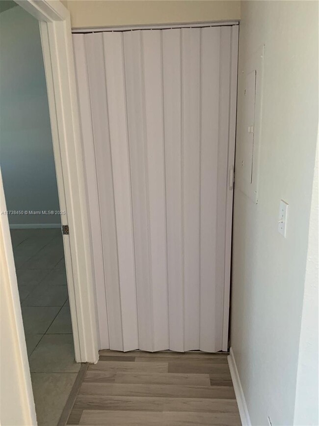 Photo - 3413 NW 44th St Unit 204
