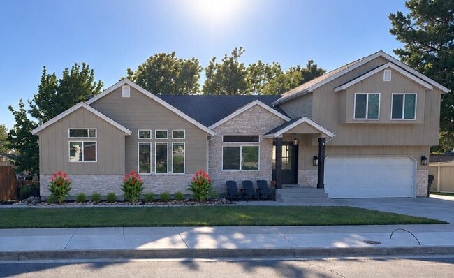 Building Photo - 11302 S Silver Ridge Dr