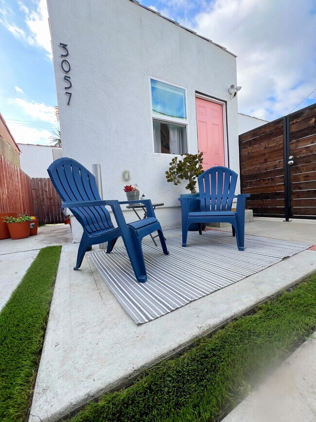 Photo - 3057 Vineyard Ave