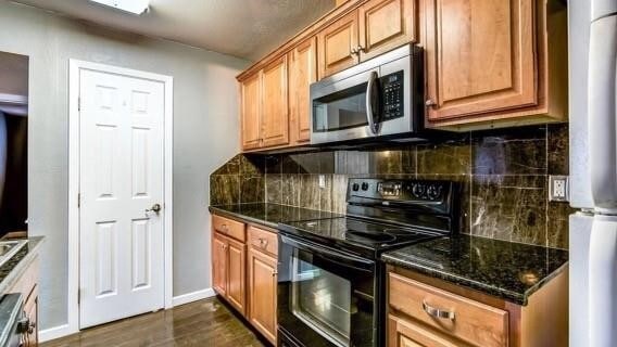Photo - 2515 Shakespeare St