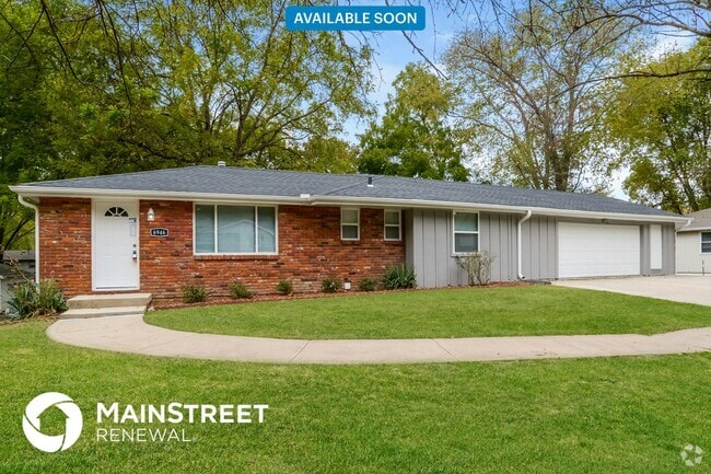 Building Photo - 6946 N Hickory St Rental