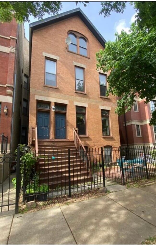 Photo - 924 W Barry Ave Unit 2