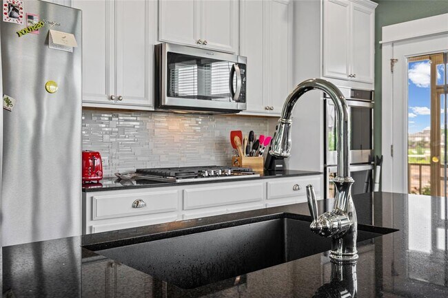 Photo - 3202 Betony St