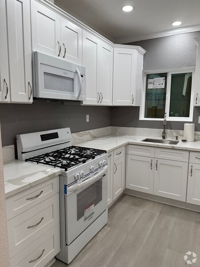 Building Photo - 3606 Clairemont Mesa Blvd Rental