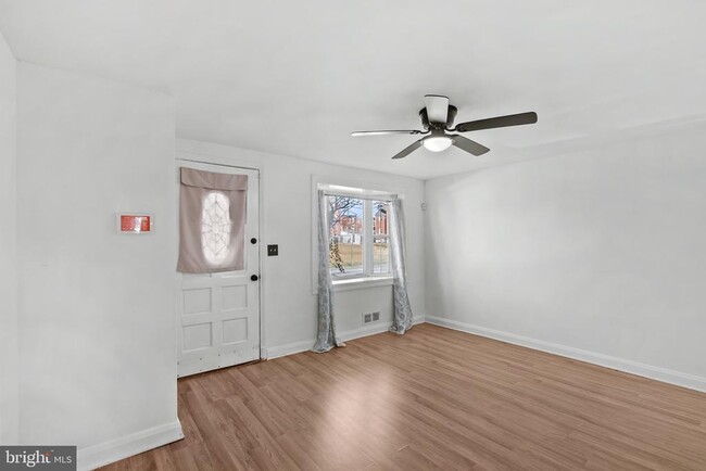 Building Photo - 749 S Woodington Rd