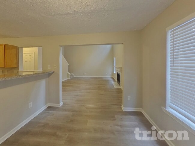 Photo - 4122 Ravenwood Ct