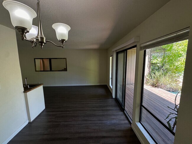 Photo - 2422 Larkspur Ln Unit 221