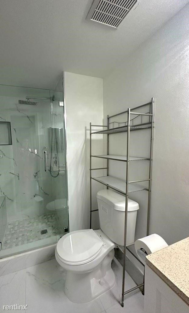 Photo - 2 br, 2 bath Condo - 16461 Blatt Blvd Apt 105 Unit Apt 105