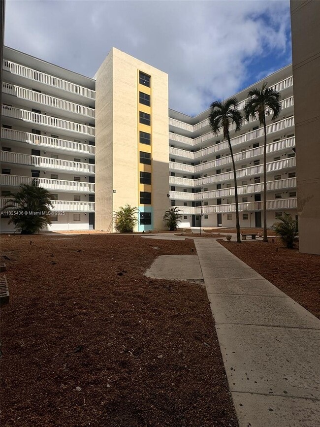 Photo - 15600 NW 7th Ave Unit 205