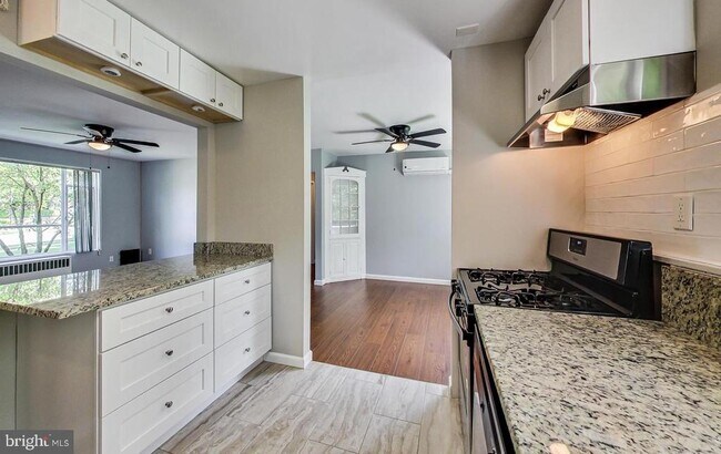 Photo - 10301 Montrose Ave Unit 101